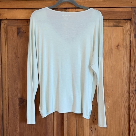 American Eagle Sage green Modal Long Sleeve Blouse Sz. MD - Picture 3 of 11